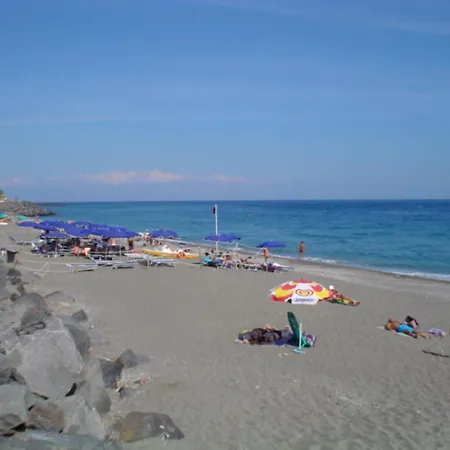 Appartamento House Near The Giardini Naxos